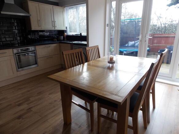 Lounge/dining rm