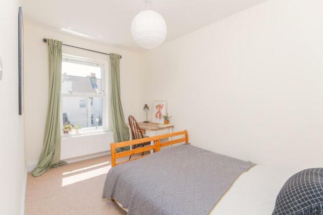 DAORYELSKOOC1 - Bedroom F.jpg