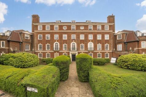 Fortis Green Road, London