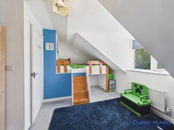 3 bed Detached for sale Image 11