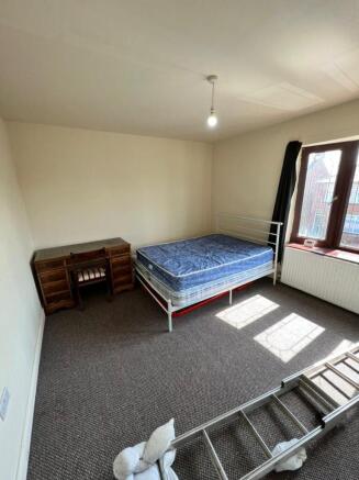 2 bed House for sale Image 12