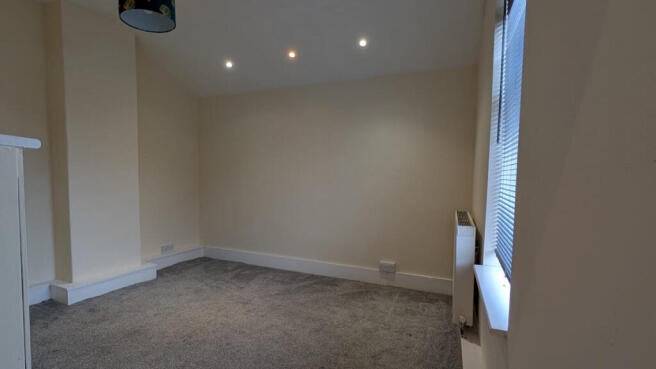 2 bed Terraced for sale Image 7