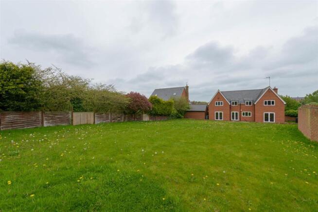 10WestwoodClose_061.jpg