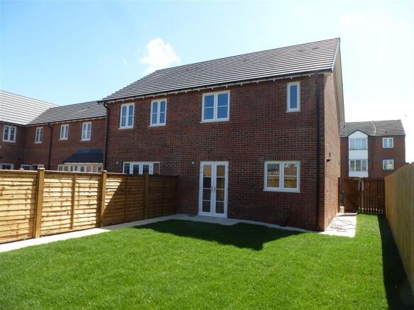 3 bed House to rent Image 9