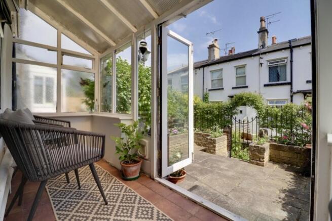 3 bed Terraced for sale Image 11