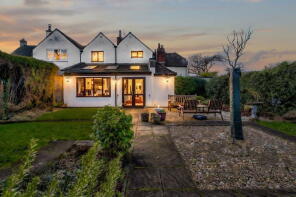 Low Cottage, Meadow Lane, Wolverhampton WV10 7HH