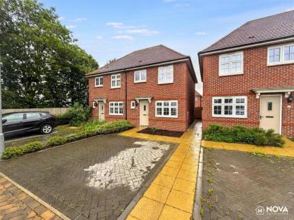 Armstrong Road, Luton