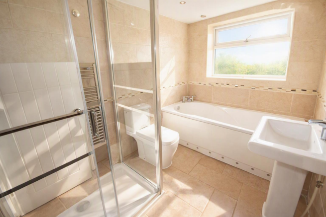 3 bed Semi-Detached for sale Image 10