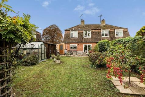 Tyning Crescent, Slimbridge, Gloucester, GL2 7DE