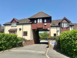 4, Kestrel House, Weydon Lane, Farnham GU9 8UY