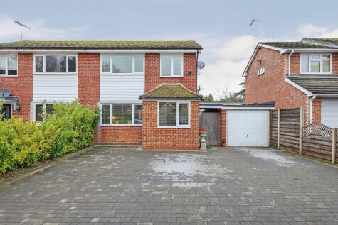 Longbridge Walk, Horley, Surrey, RH6