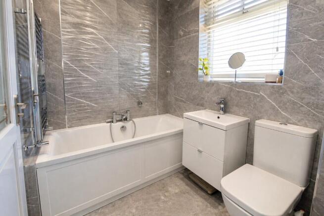 2 bed Detached for sale Image 9
