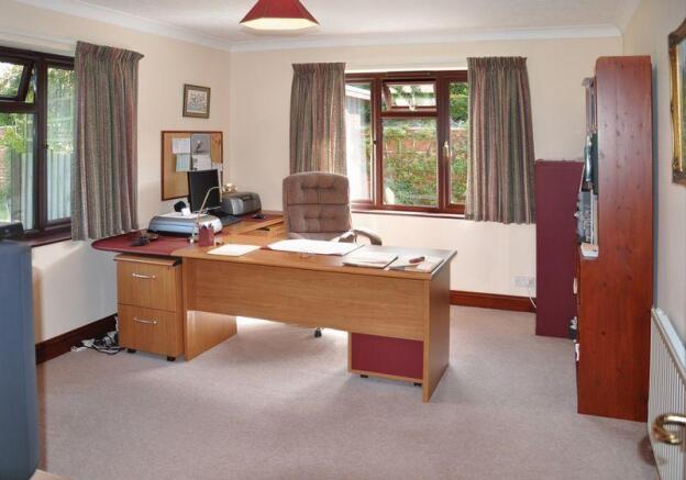 BEDROOM 3 USED...