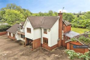 The Earles, Broxhill Road, Havering-atte-bower, Romford RM4 1QJ