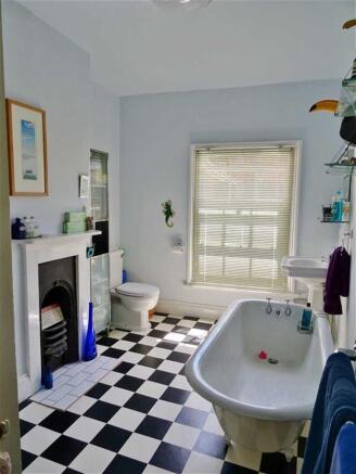 BATHROOM:
