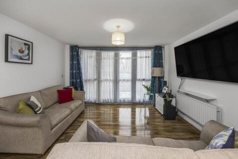 Kinglet Close, London, E7