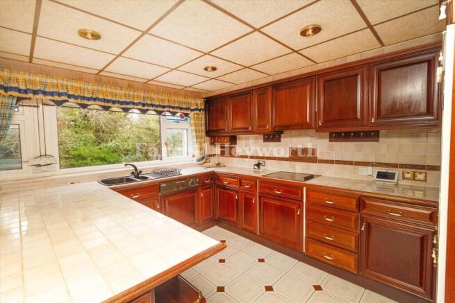 Kitchen T202606261206.jpg