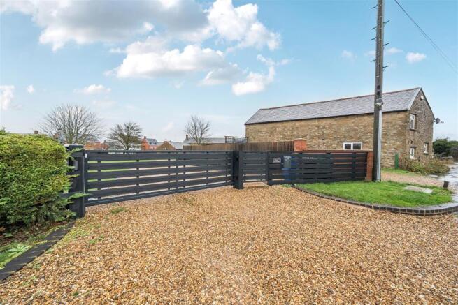 The Granary, Wood Burcote