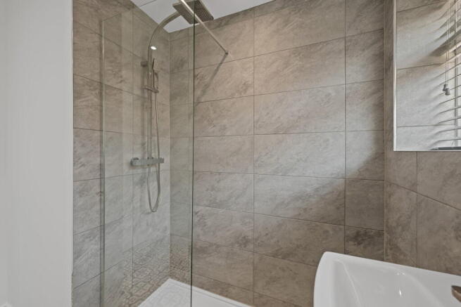 2 bed Detached Bungalow for sale Image 8