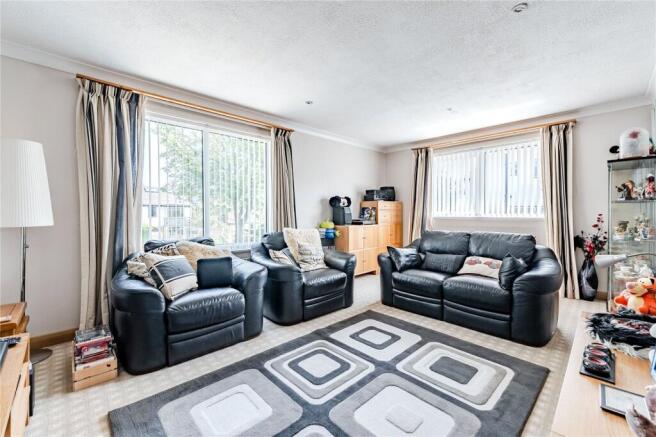 4 bed Detached Bungalow for sale Image 5