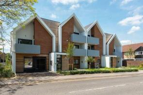 2, Stowe Apartments, Station Road, Bourne End SL8 5QH