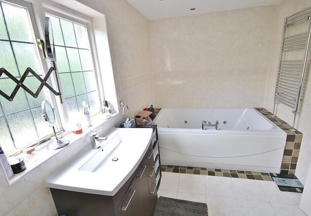 Ensuite Bathroom