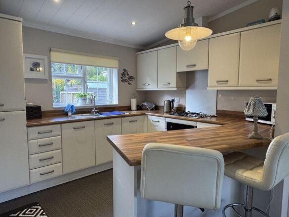 Kitchen 2