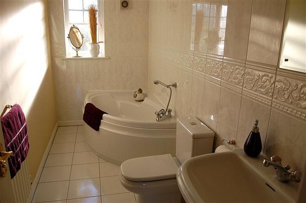 Master Bedroom En-Suite