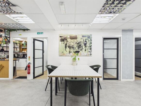 CAM04237G0-PR0347-STILL004.jpg
