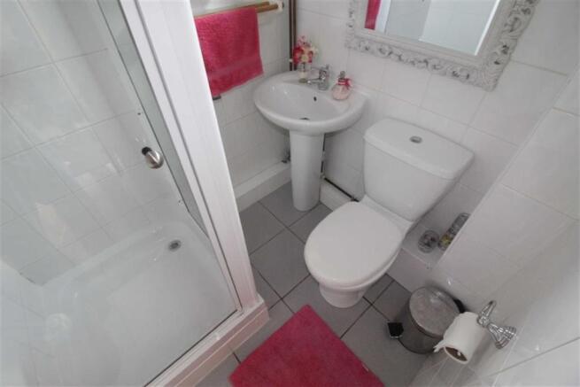 G/FLOOR SHOWER ROOM