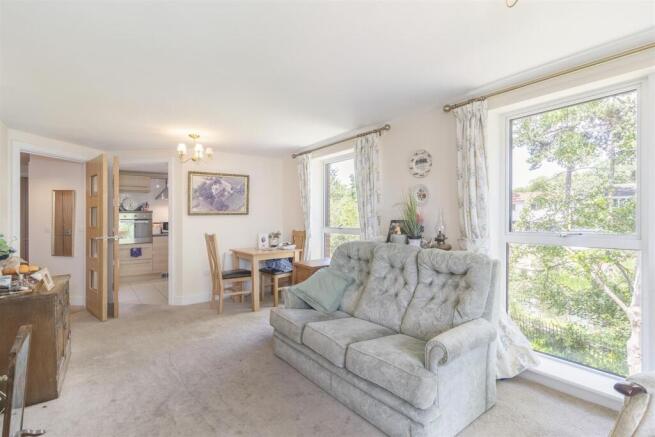 06_living_room.jpg