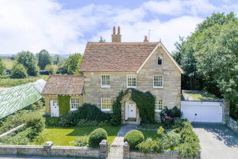 Cade Street, Heathfield