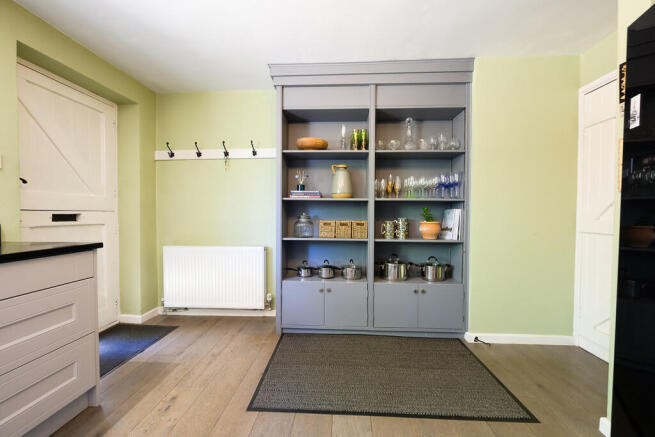 Oaklands Cottage-...