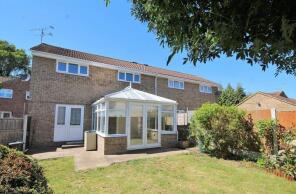 41, Rowhedge, Brentwood CM13 2TS