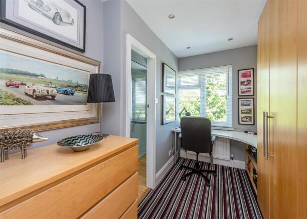 110 Springhill Lane-bed4.jpg