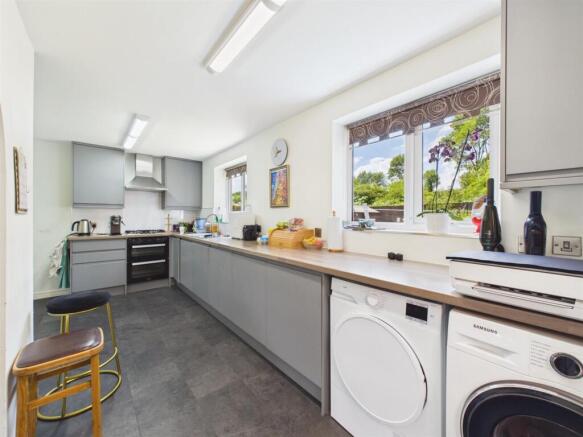 Kitchen: