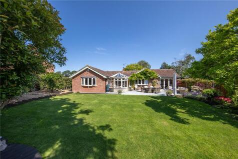North Crawley Road, Newport Pagnell, Buckinghamshire, MK16