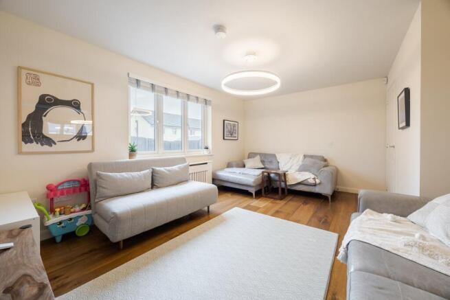 Croft Park Crescent, Whitburn, Bathgate, EH47 photo 4
