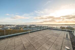 Flat 101, Oceana Boulevard, Briton Street, Southampton SO14 3HU