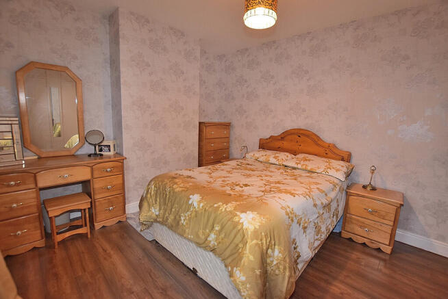 3 bed Semi-Detached for sale Image 9