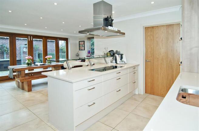 Kitchen/family Room