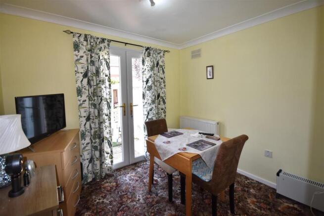 2 bed Detached Bungalow for sale Image 6
