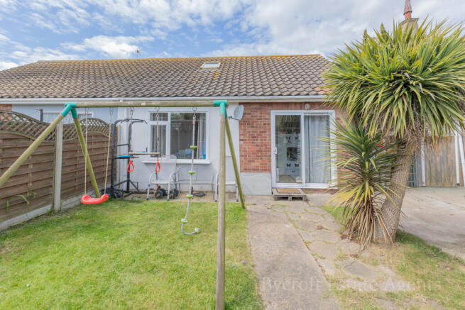 Chapman Avenue, Caister-on-sea photo 4