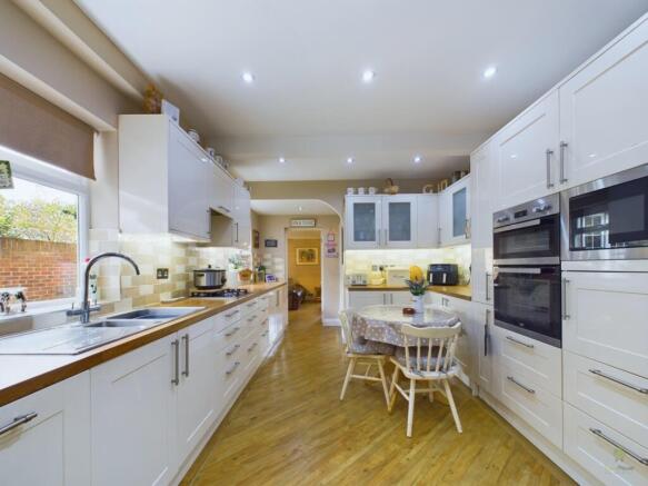 Presented by Nicoleta at EweMove Bexleyheath and D