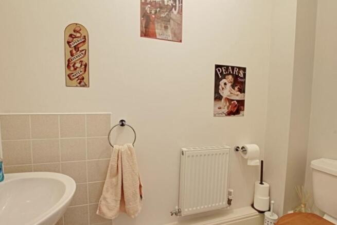 Cloakroom/wc