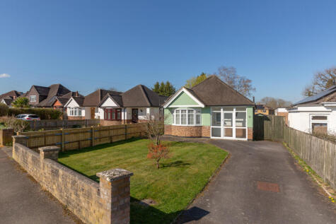 Park View Road, Salfords, Surrey, RH1