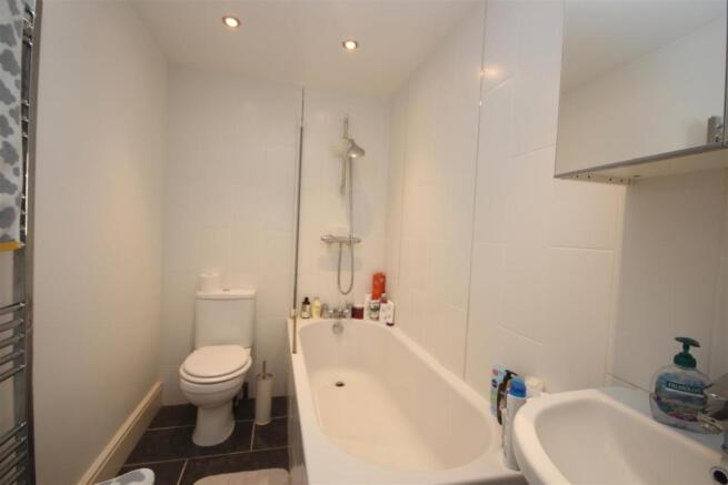 Bathroom.JPG