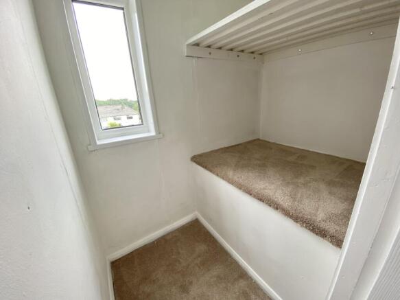 2 bed House to rent Image 10