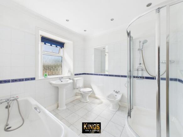 2 bed Cottage for sale Image 12