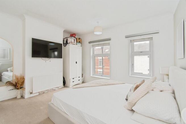 2 bed Terraced for sale Image 9